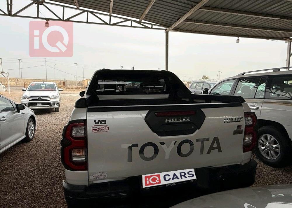 تويوتا هايلوكس